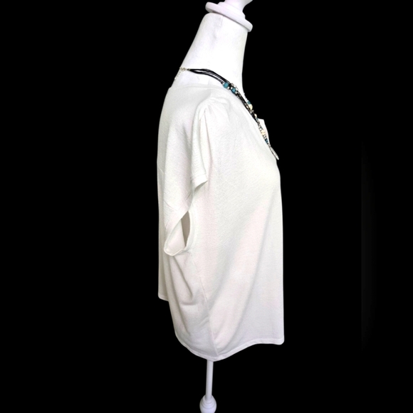 GAP White Cap Sleeve Relaxed Knit Polyester White V Neck Summer Top Size Large - Picture 3 of 5